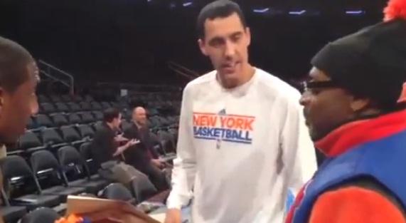 Ο Σπάικ Λι αγόρασε παπούτσια στον Πριγκιόνι (video)