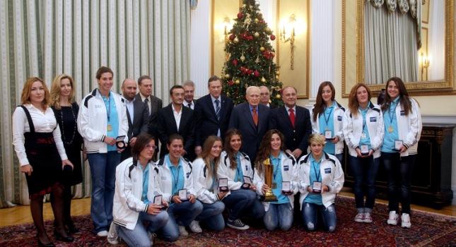 Στον Πρόεδρο της Δημοκρατίας τα «χρυσά» κορίτσια