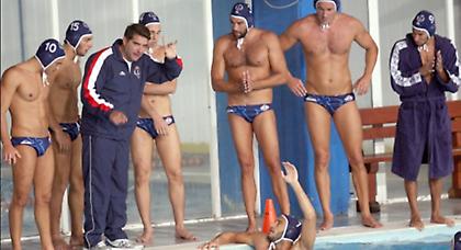 Ολοταχώς για το απόλυτο