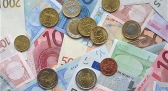 «Μποναμάς» με επίδομα πετρελαίου και επιστροφές ΦΠΑ