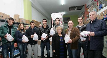 Μοίρασαν χαρά και… γαλοπούλες