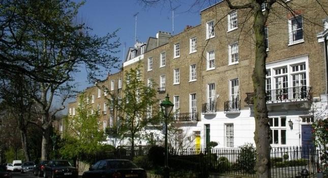 Στο «σφυρί» η ελληνική πρεσβεία στο Λονδίνο