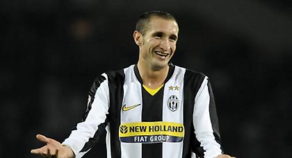 Πλήγμα με Κιελίνι στη «Γιούβε»