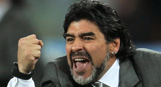 Ιράκ καλεί Μαραντόνα