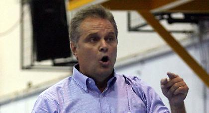 Τα βλέμματα στη Σύρο