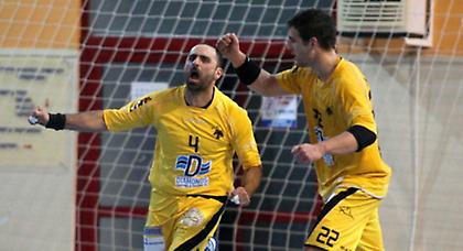 Κάποιος να τους σταματήσει!