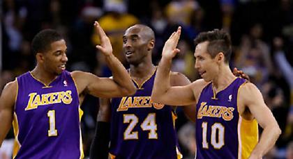 Α-Νας-ταση Λέικερς, σούπερ Κουφός