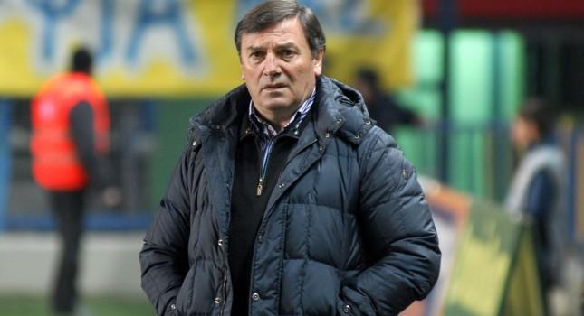 Πρώτα ο επιθετικός