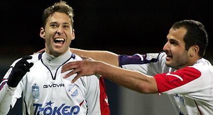 Μια ομάδα… μόνος του!