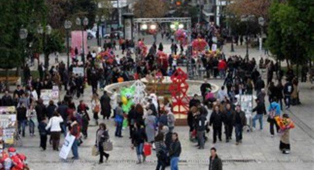 Μειωμένη κατανάλωση στη χριστουγεννιάτικη αγορά