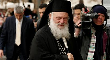 Ιερώνυμος: «Προσφέρω την εκκλησιαστική γη σε όσους θέλουν να γίνουν αγρότες»