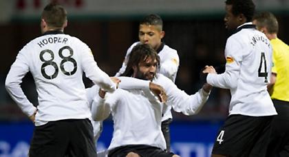 Παρέλασαν Σέλτικ και Σαμαράς