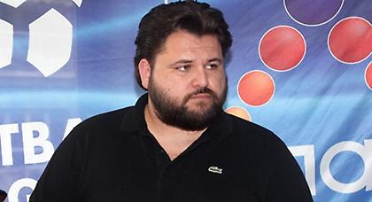 Αποχωρεί ο Παπουτσάκης