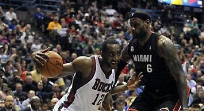 Συντριβή για τους πρωταθλητές