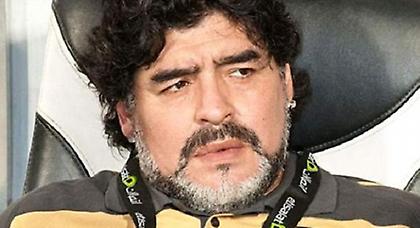 Η Εφορία μπλοκάρει την επιστροφή Μαραντόνα στη Νάπολι