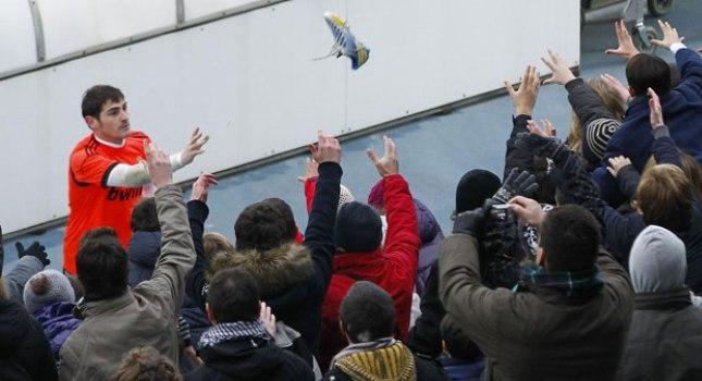 «Ίκερ, Ίκερ, Ίκερ»!
