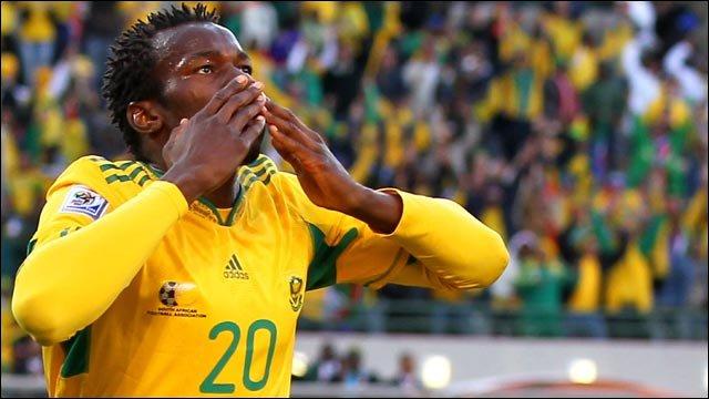 Στην αποστολή και αρχηγός ο Κουμάλο