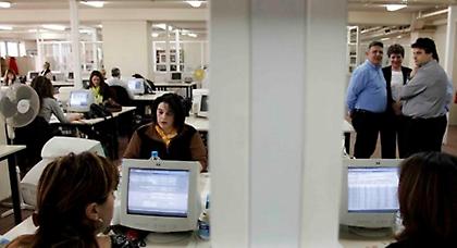 Το Φεβρουάριο η μετακίνηση 2.000 υπαλλήλων