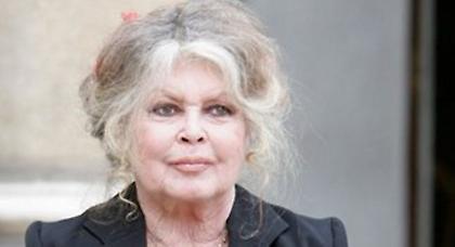 Η Μ. Μπαρντό απειλεί να ζητήσει την ρωσική υπηκοότητα