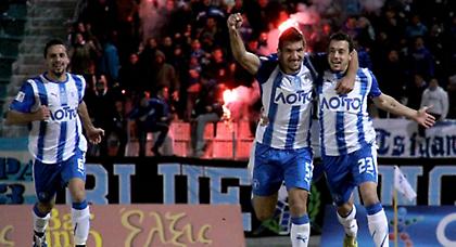 Νίκη... με το δεξί!