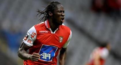 Όσο αντέχει, απειλεί…