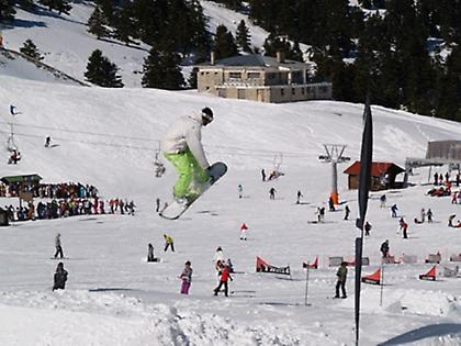Παγκόσμια Ημέρα Χιονιού στα Καλάβρυτα με σούπερ προσφορά για παιδιά