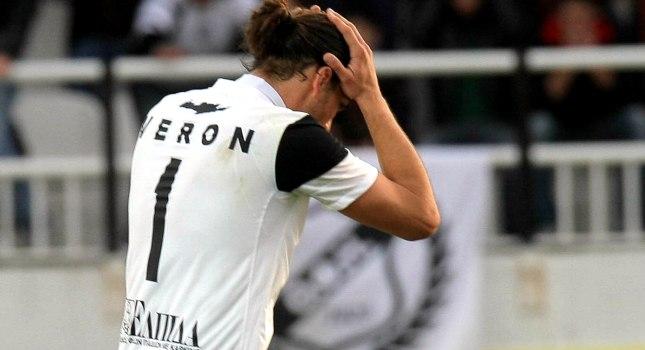 Αγωνία για Βερόν