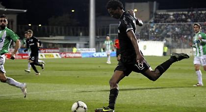 Λίνο-Λόρενς out, Κλάους-Γλύκος in