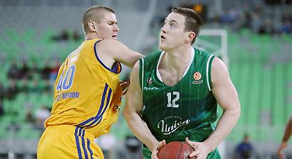 Στους Σπερς ο Μπέινς