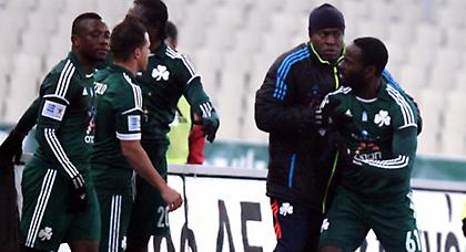 Γιούχα στο κέντρο, παλαμάκι στο πέταλο!