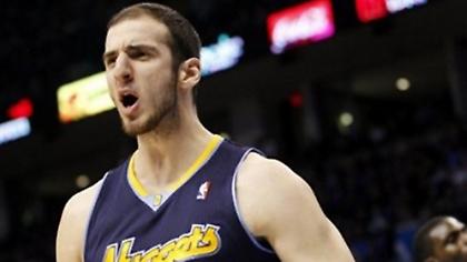 Εγκώμια για Κουφό