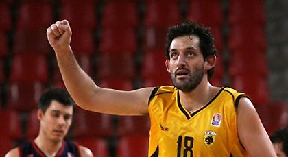 Νίκη και σταθερά πρώτη η ΑΕΚ