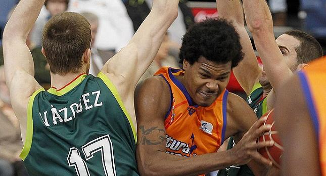 Επιστρέφει στο NBA ο Ζελαμπάλ;