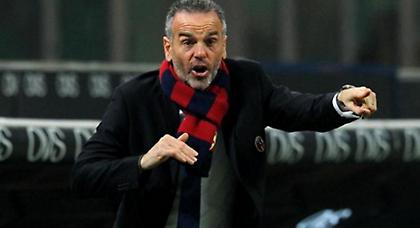 Πάει για νέα έκπληξη