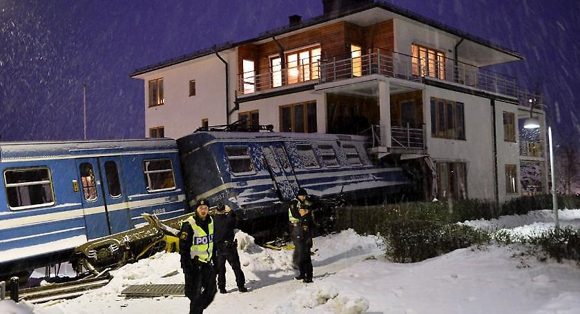 Τρένο μπήκε σε σπίτι!