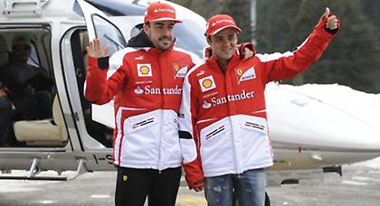 Τα παιδία παίζει