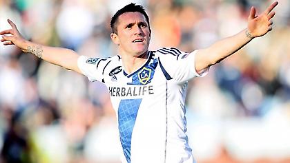 Ανανέωσαν με Γκάλαξι Κιν και Ζουνίνιο