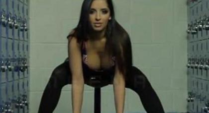 Η πιο hot φίλαθλος των Νικς (pics)