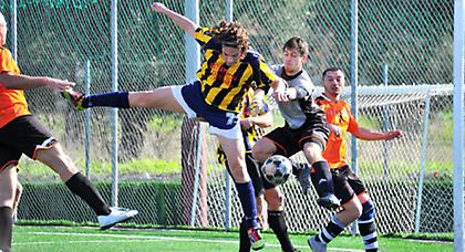 Εξακολουθεί να οδηγεί την κούρσα η Παγκρήτιος