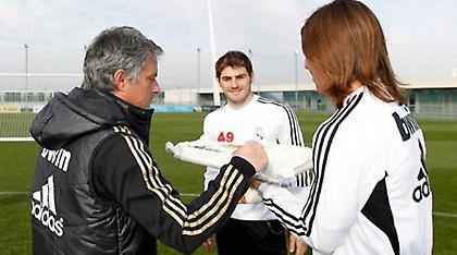 «Πρόεδρε, τον Μουρίνιο ή εμάς»!