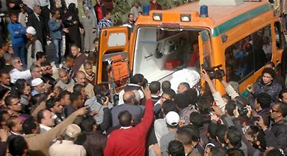 Αίγυπτος: Δεκάδες νεκροί και εκατοντάδες τραυματίες