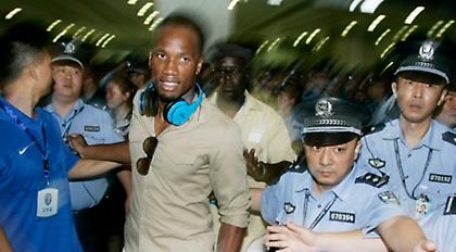 FC: Πάμε Κίνα; (Ντρογκ)μπααααααααα...