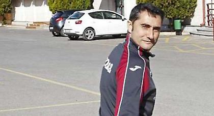 Πρόταση ανανέωσης σε Βαλβέρδε!