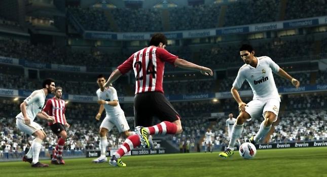 Τιμωρεί όσους «κλέβουν» στο PES 2013 η Konami