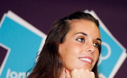 Αποσύρεται η Φουέντες