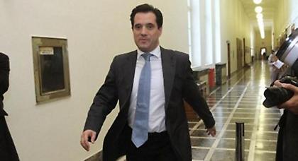 «Θα προστατέψω τη Ζωή Κωνσταντοπούλου με το κορμί μου»