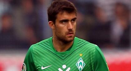 Δεν «κρατιέται» ο Σωκράτης