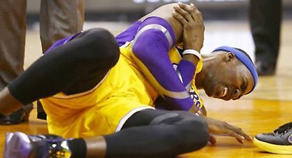 Νυστέρι για Χάουαρντ;