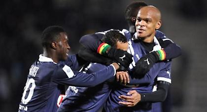 Χέρι-χέρι, προς τα πάνω…