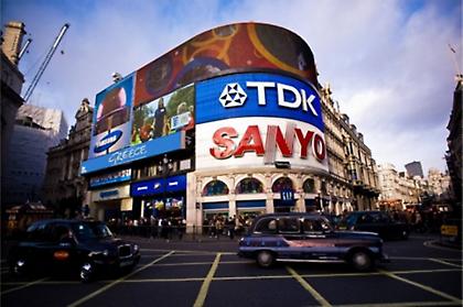 Η Ελλάδα διαφημίζεται στο Picadilly Lite του Λονδίνου